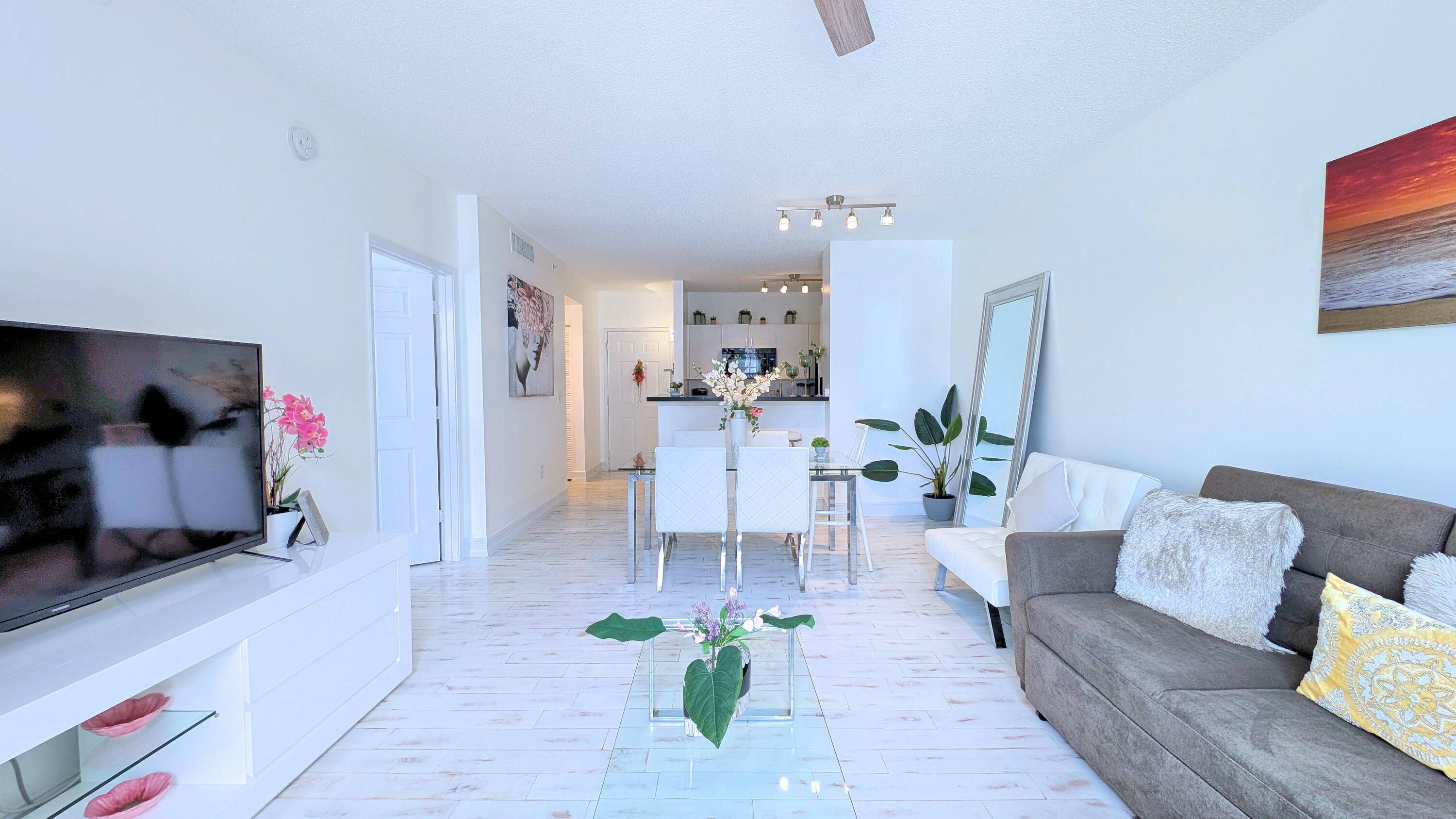 Wonderfully appointed fully furnished one bedroom Cityplace residence.