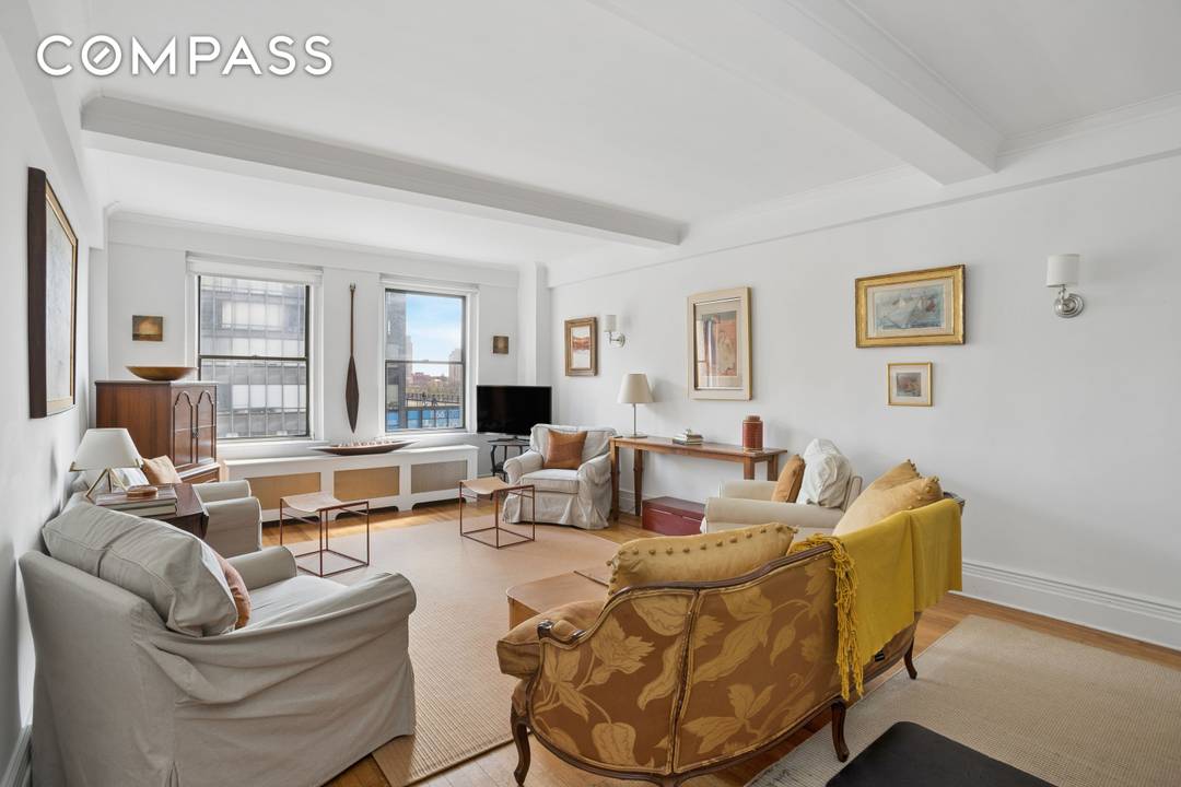 Right next to the United Nations, in one of Midtown East's most distinguished prewar condominiums, Residence 9C is a sun filled one bedroom, one bath home with double exposures East ...