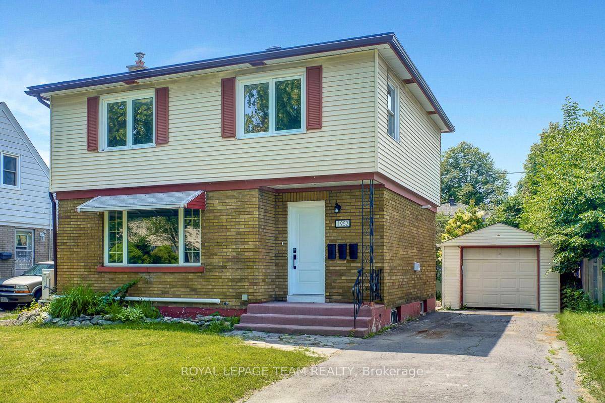 Welcome to this NEWLY renovated main level 2 bedroom unit that combines comfort and modern living.