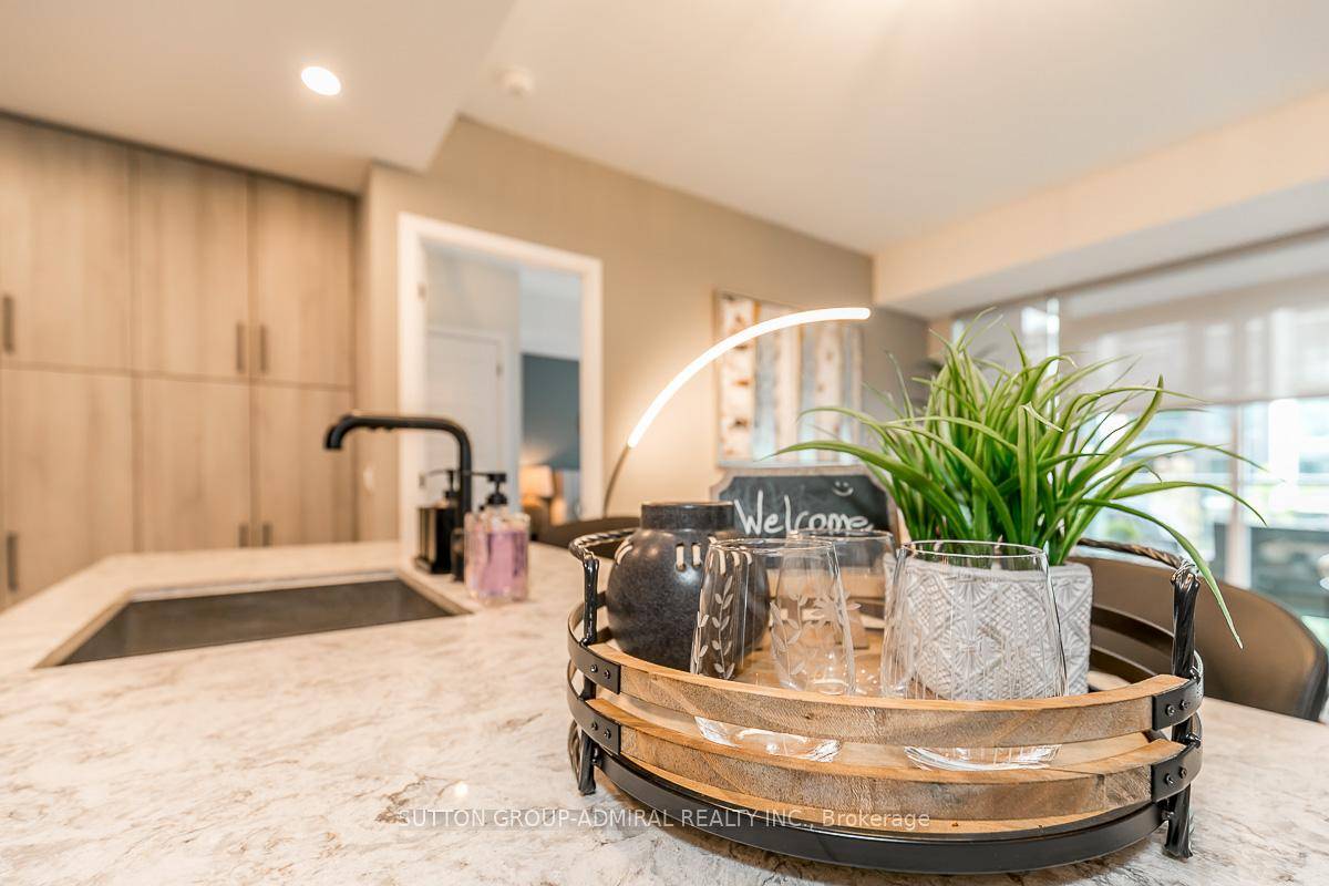 Stylish, Upgraded, and Turn Key Welcome to Your Slice of Paradise at Friday Harbour !