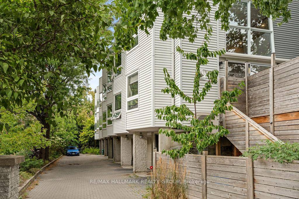 With it's cutting edge design, efficient use of space, and flexible layout, this stunning updated loft style townhome offers 2 bedrooms and 1 bathroom in a quiet residential enclave near ...
