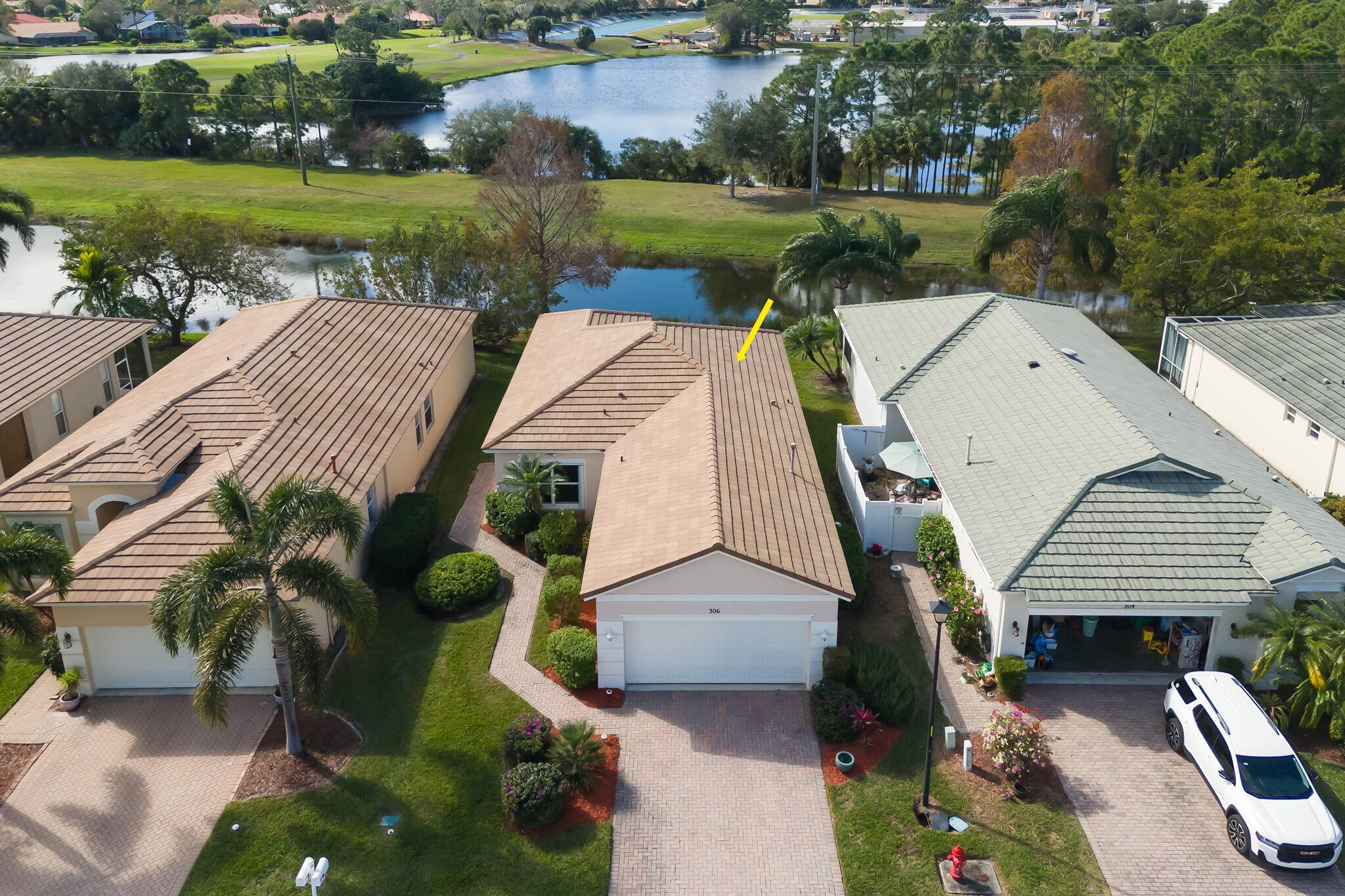 FULLY FURNISHED Lakeside Gem in the Heart of St.