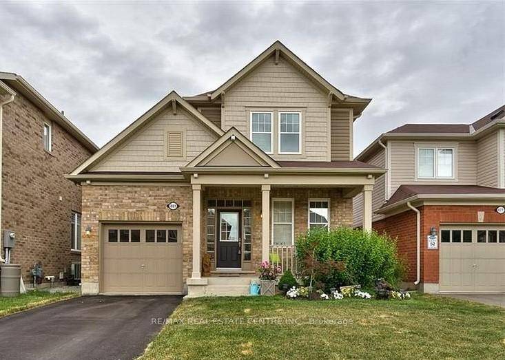 Charming, 2 storey, 3 Bdrm 3 Washrm, single detachd home w single car garage amp ; 3 Total Parking in family friendly neighbourhood that boasts 9 ft ceilings, LED pot ...