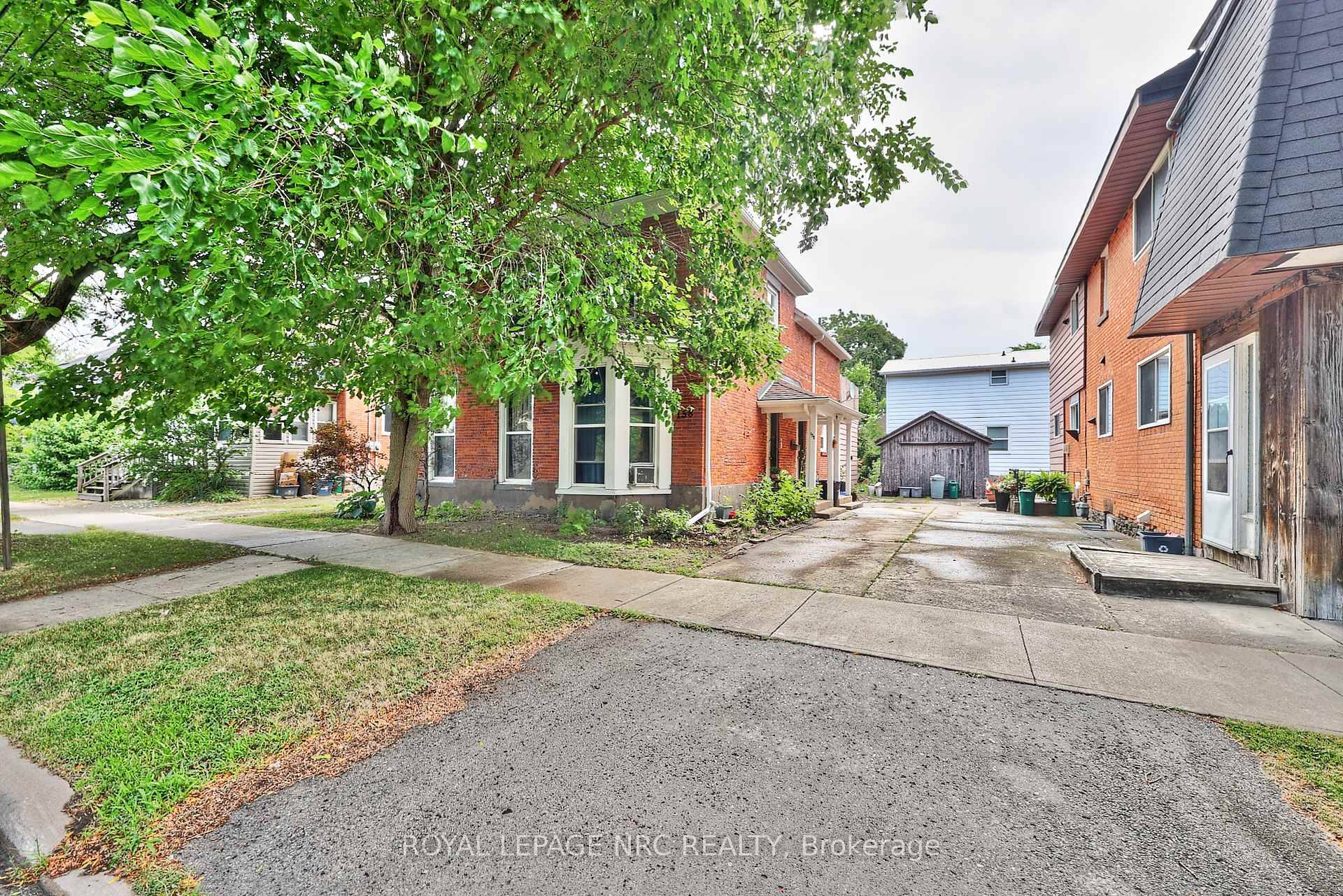 THIS FULLY RENTED BRICK TRIPLEX OFFERS A PERFECT BLEND OF MODERN UPDATES AND STRONG FINANCIAL PERFORMANCE.