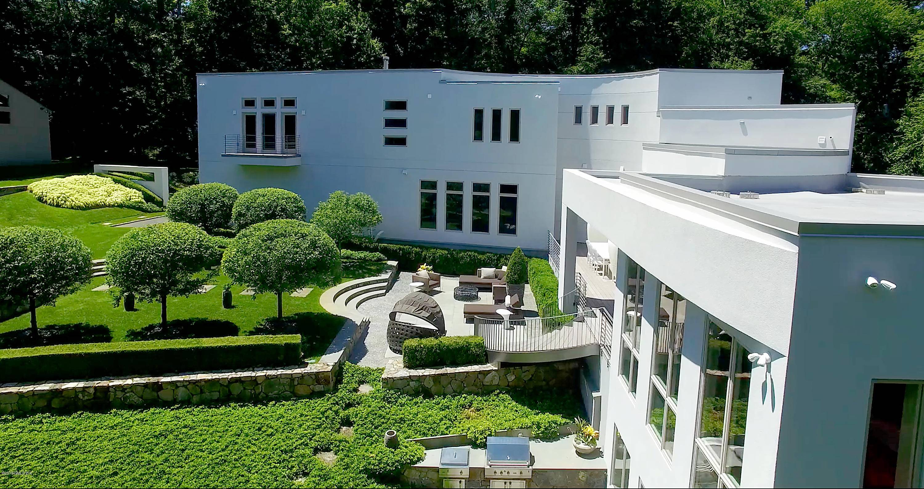 State of the art 2011 sunlit European Modern on 2.