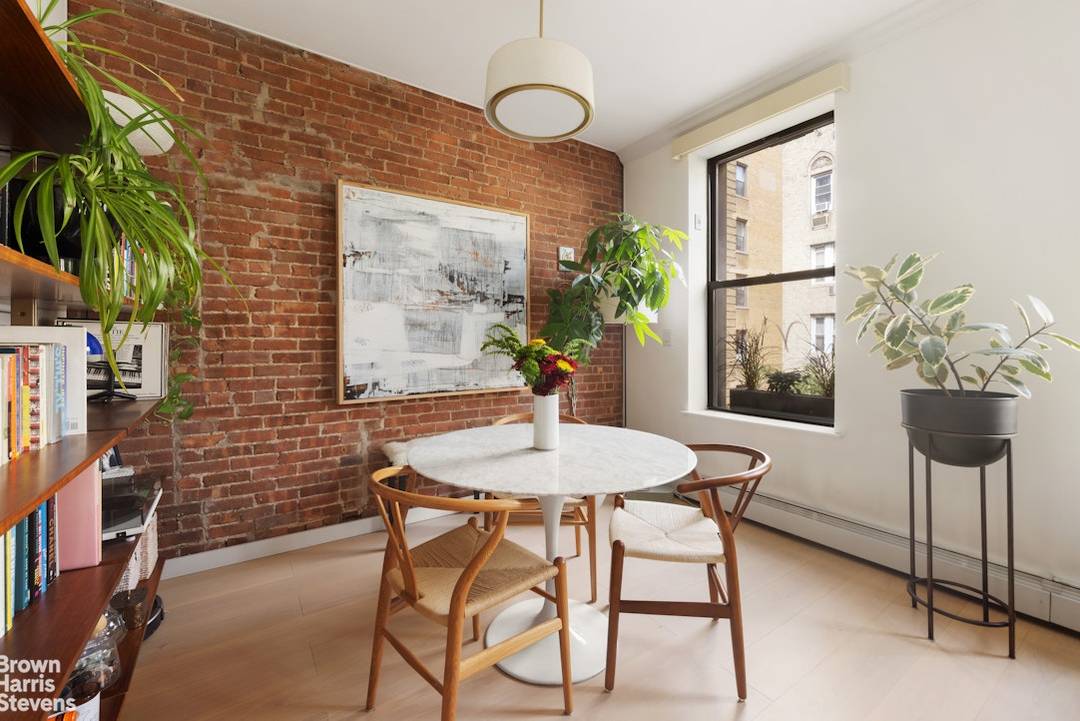 Welcome to 4F at 202 West 92nd Street !