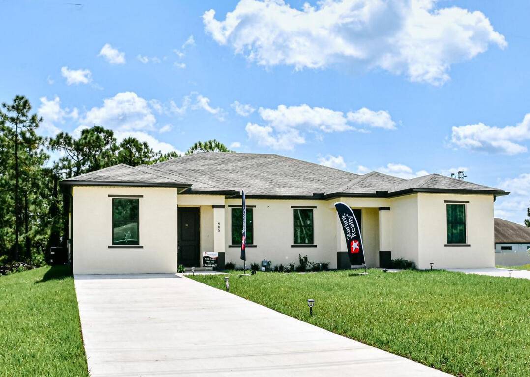 3 2 Duplex on each side. impact windows, tile throughout.