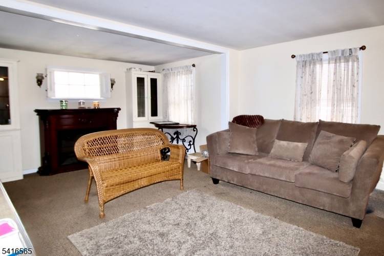 Welcome to this inviting 4 Bedroom, 2 bath home nestled on one of Verona's most sought after streets Many homes of much higher value on this quiet residential street Separate ...