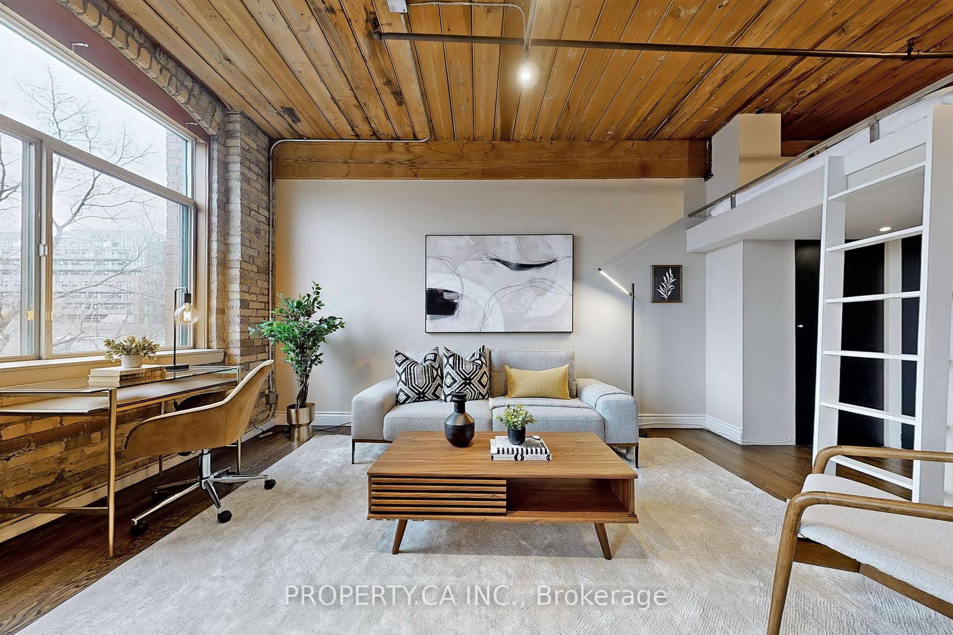 Charming Loft in Noble Court Lofts A Unique Blend of Character amp ; Style Step into this stunning hard loft at the highly sought after Noble Court Lofts in Toronto.