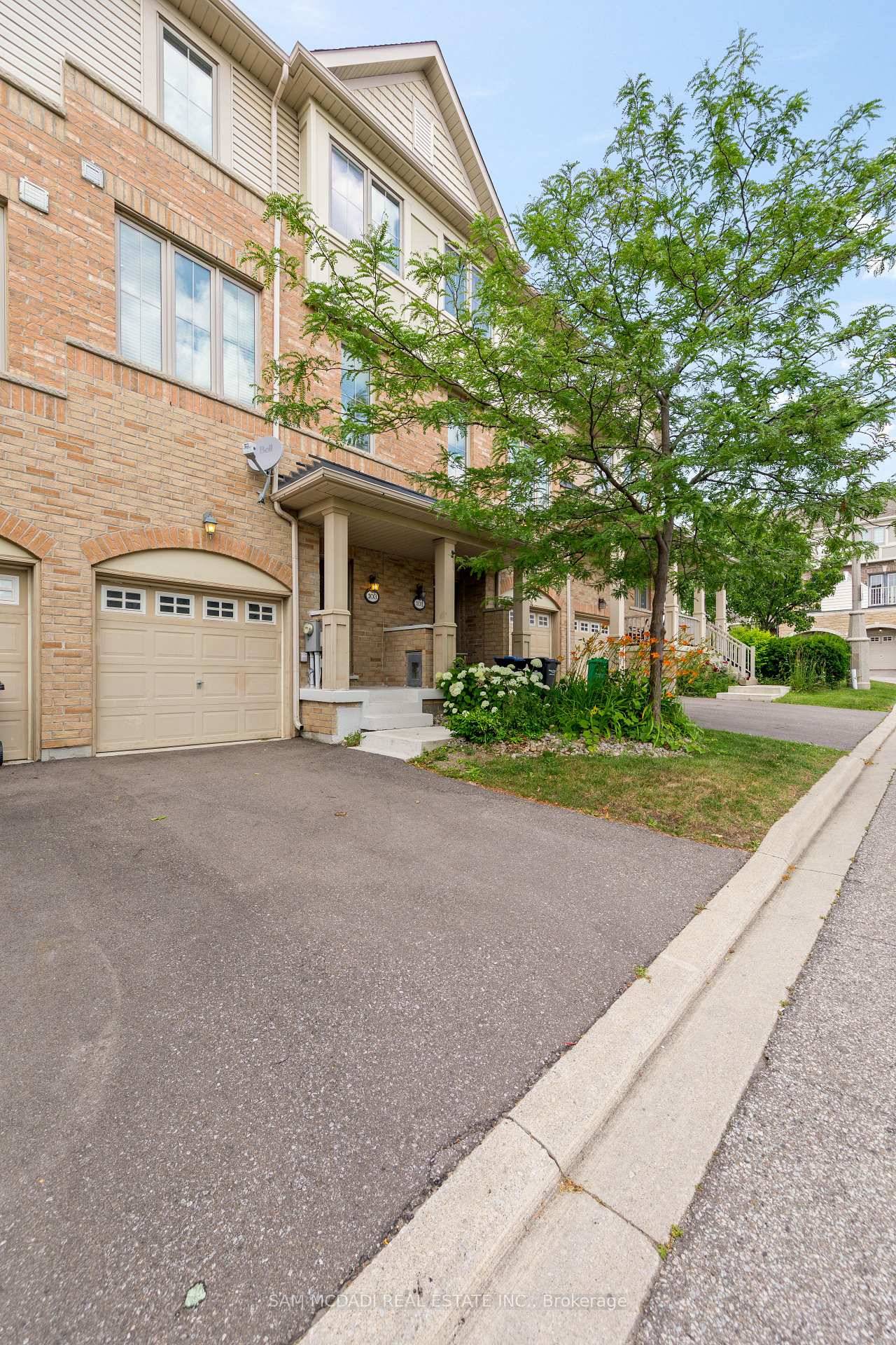 Welcome to 103 Cedar Lake Crescent, a meticulously maintained townhouse located in the sought after Bram West community, bordering Mississauga and Brampton, and being the largest model in this development ...