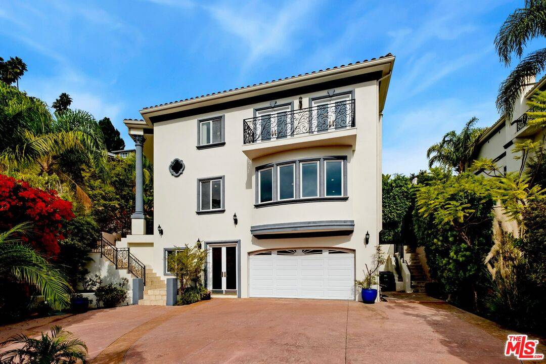 2997 Beverly Glen Cir 5BR Bel Air La