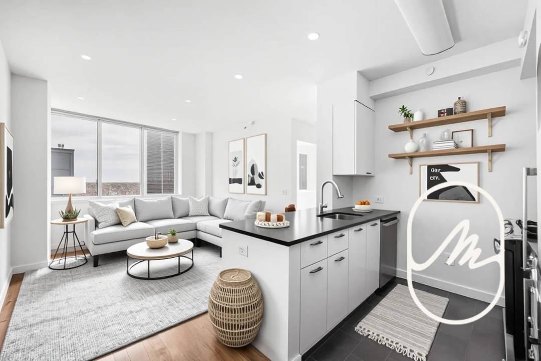 A groundbreaking green building with a striking glass and metal facade, 80 Dekalb rises 36 stories in the heart of Fort Greene, at the intersection of downtown and brownstone Brooklyn.