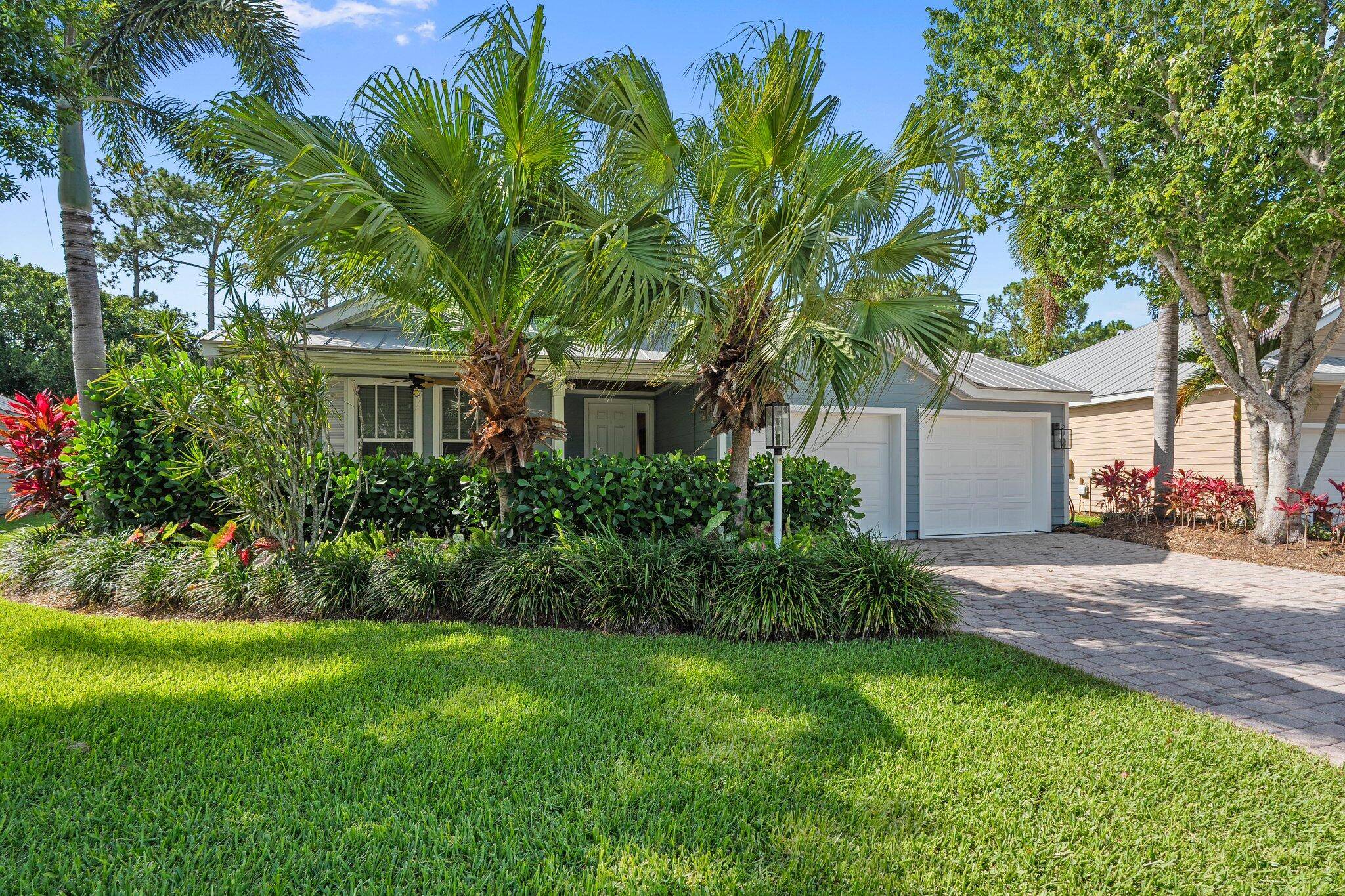 Welcome to River Place, one of the area's most sought after communities !