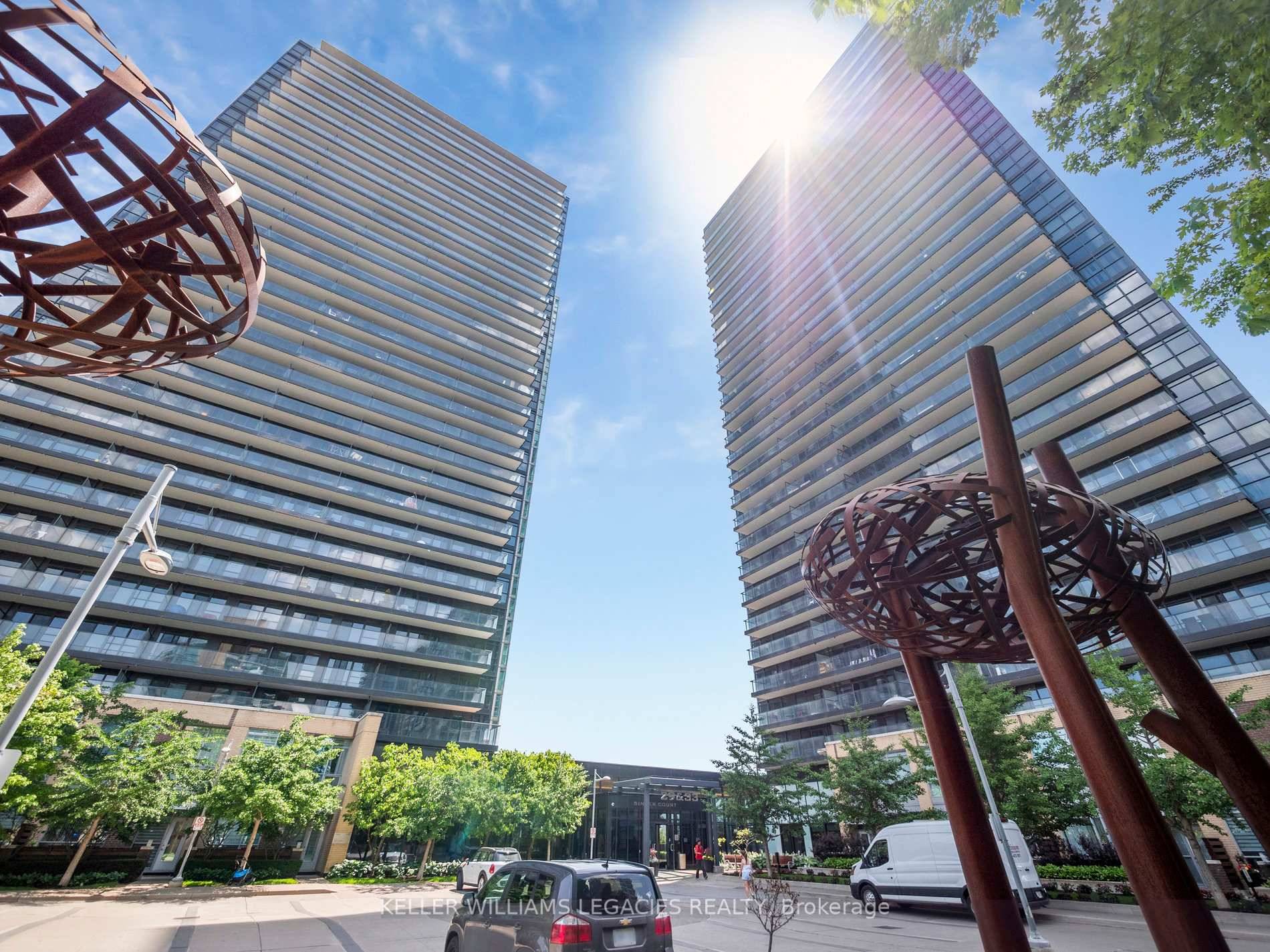 Live above it all at Discovery Condos by Concord, perfectly positioned in vibrant North York.