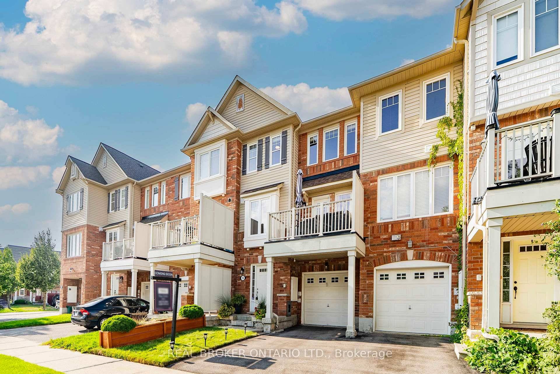 Nestled in a peaceful, family friendly neighbourhood in Stouffville, this charming 2 bedroom, 2 bathroom townhouse is the perfect place to call home.