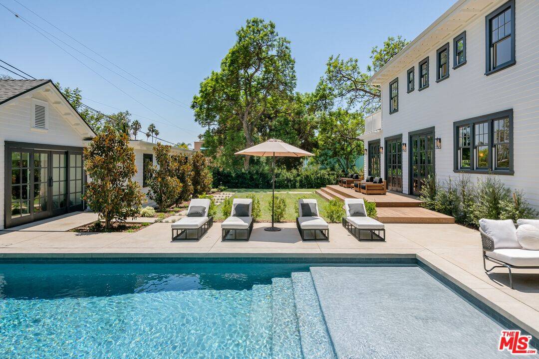 1600 N Ogden Dr 4BR Hollywood Hills East La