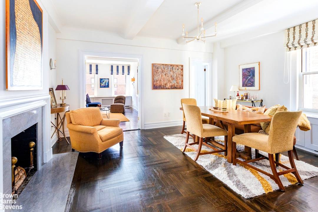 Prewar perfection ! Unbeatable UES address !