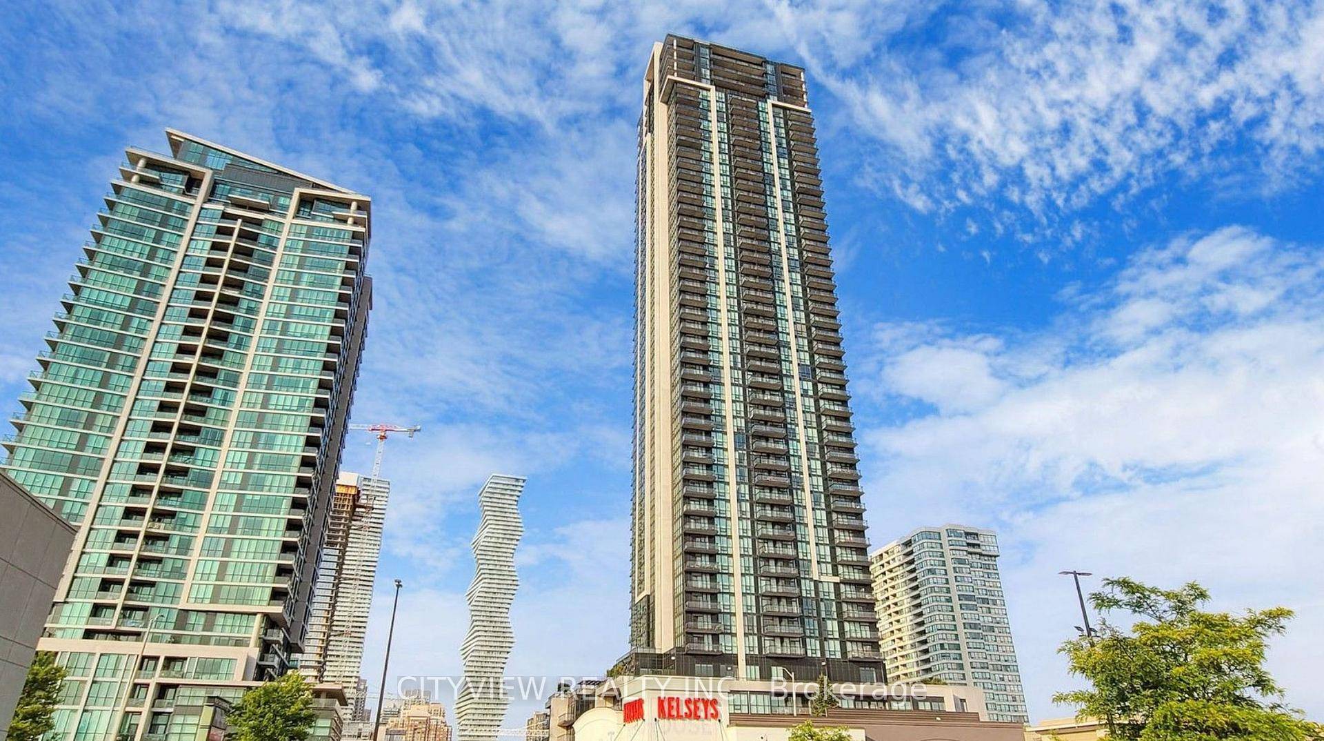 Client RemarksWelcome To The Pinnacle Grand Park, Live In One Of The Most Sought After Buildings In Mississauga.