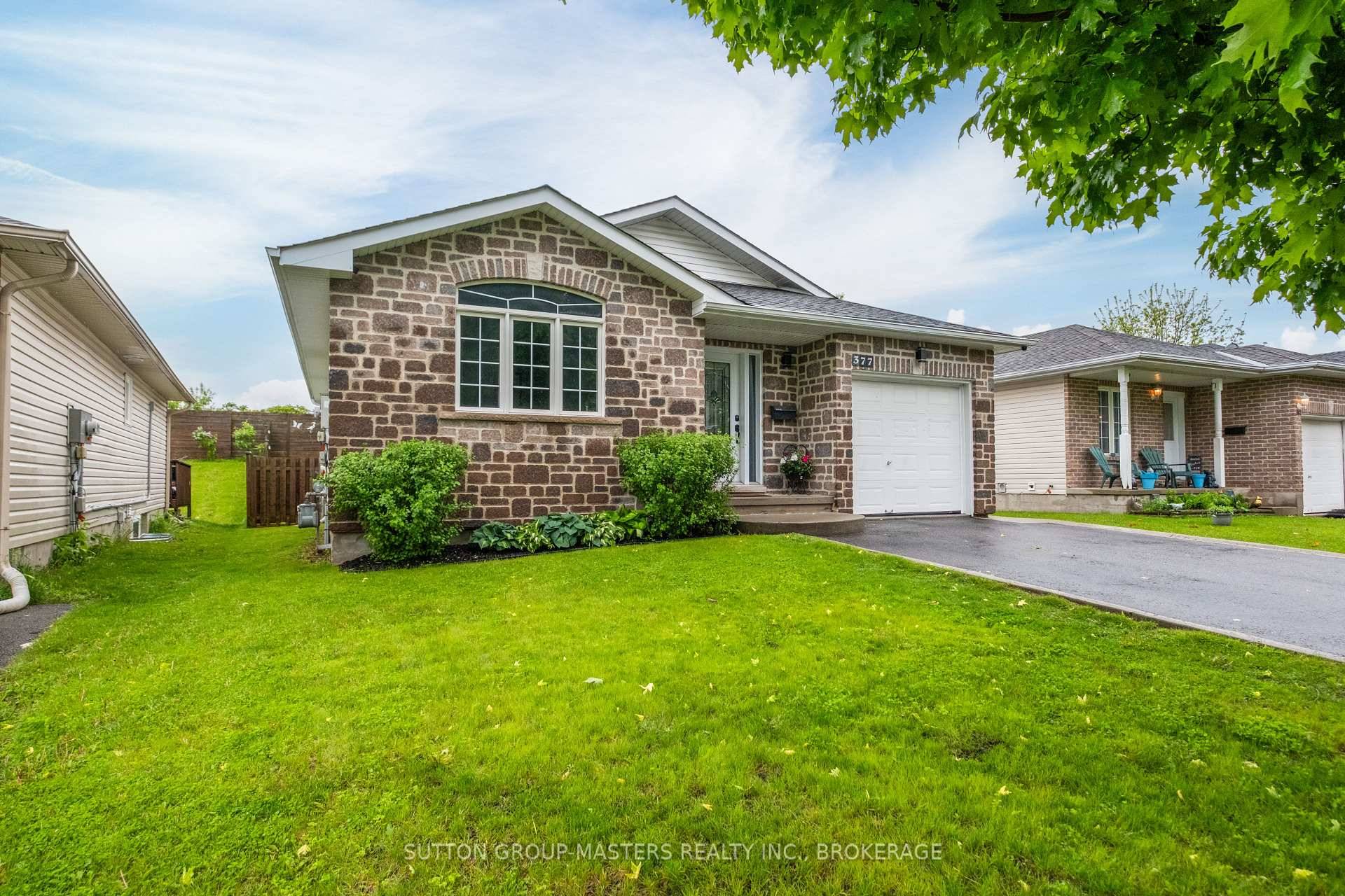 Welcome to 377 Boxwood Street in Kingston, Ontario !