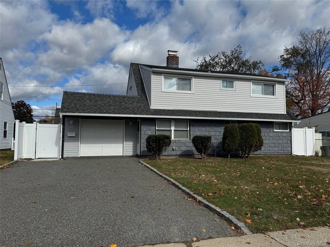 Beautifully updated Single Family House for Rent offering 4 bedrooms 2 Newly Updated Full Bathrooms, Eat In Kitchen, Living Room with Fireplace, Den Office.