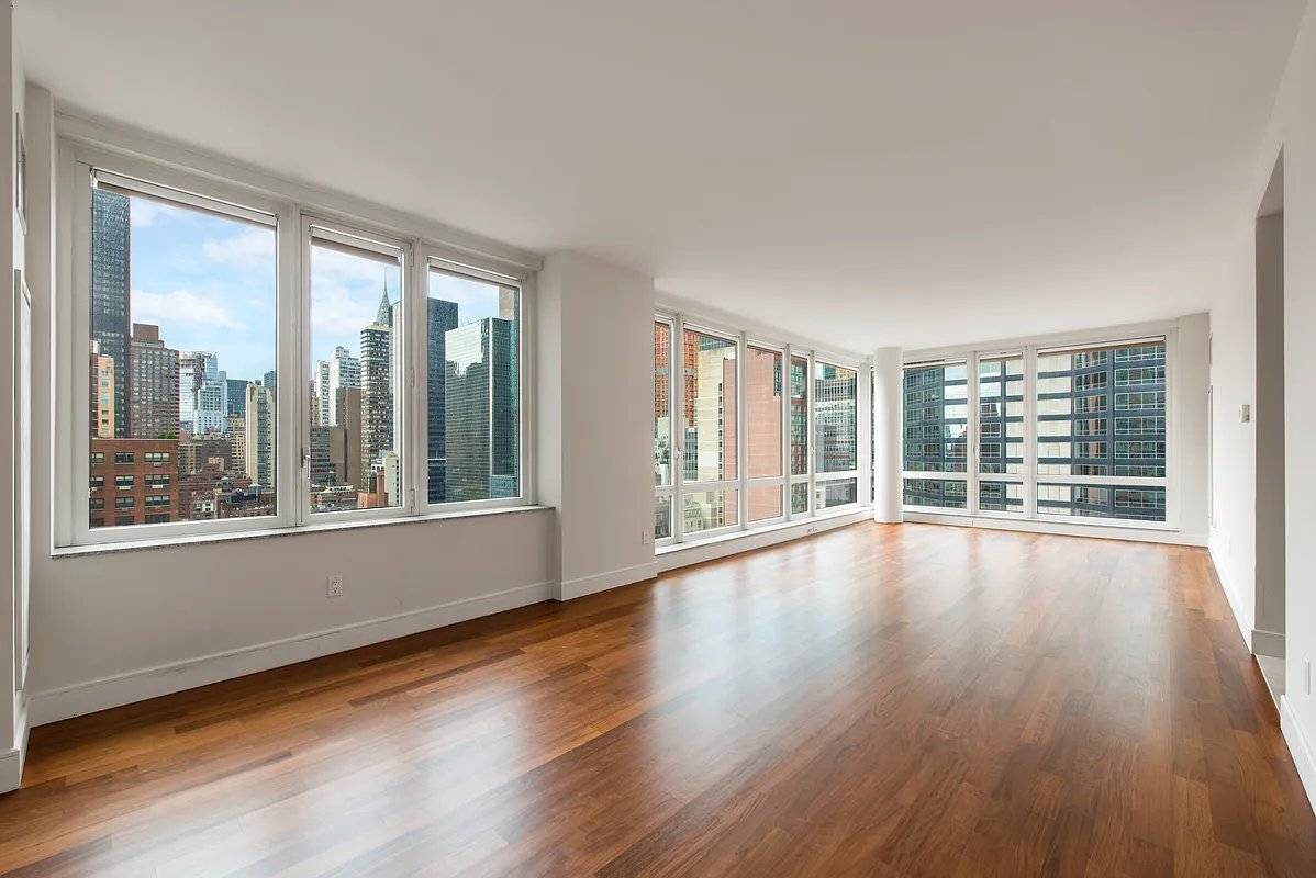 This premium 2 bedroom apartment with a powder room and ample storage in the prestigious VenetoCondominium is now available.