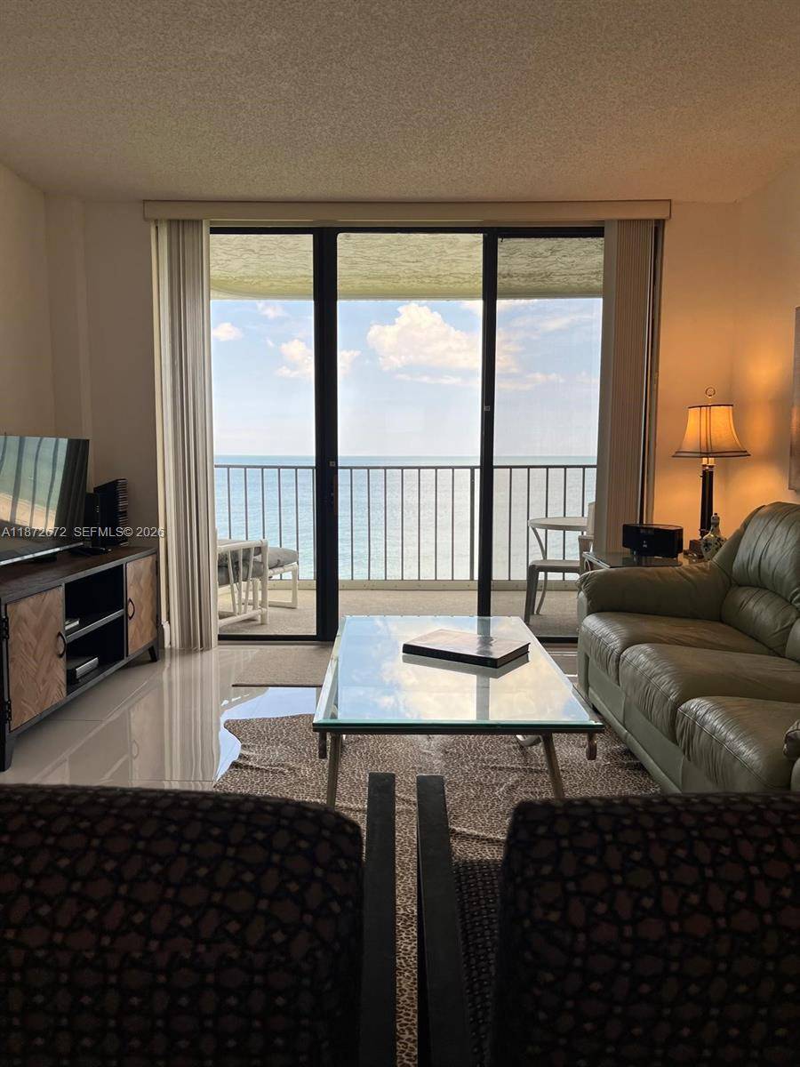 Beautiful turn key 2 bedroom 2 bathroom oceanfront condo, offers stunning beach views from the 6th floor.