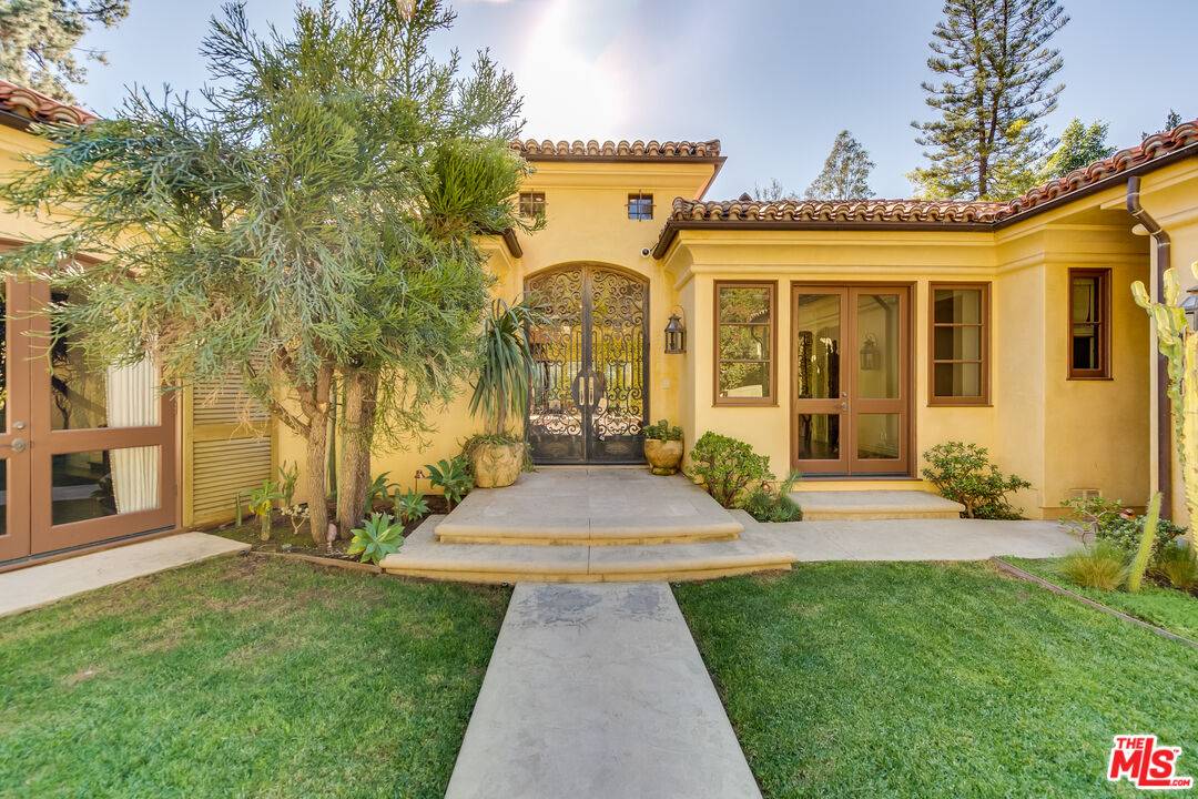 9530   Hidden Valley Rd 5BR Beverly Hills Post Office | B.H.P.O. La