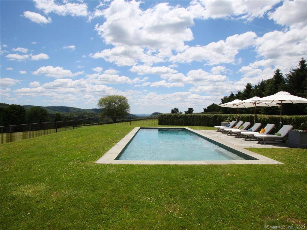 Enjoy country living in this stunning location with spectacular views and total privacy.
