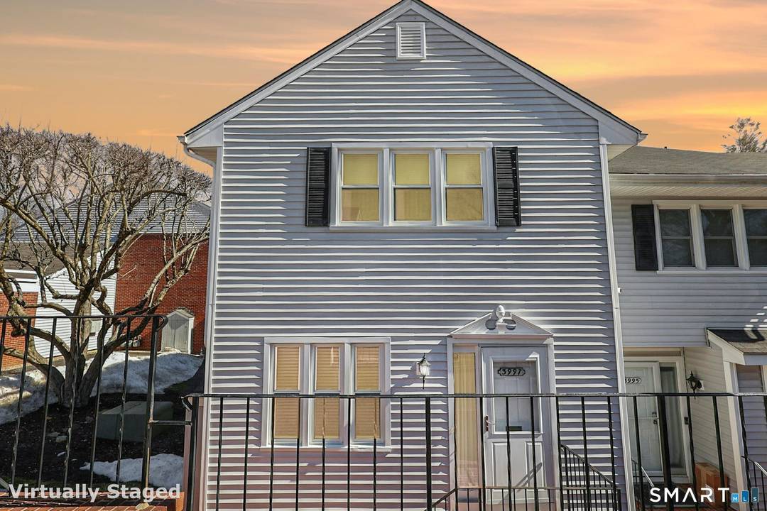 Welcome to Park North, an exclusive community of townhouses that lives like a single family home while offering all the conveniences of condominium living.