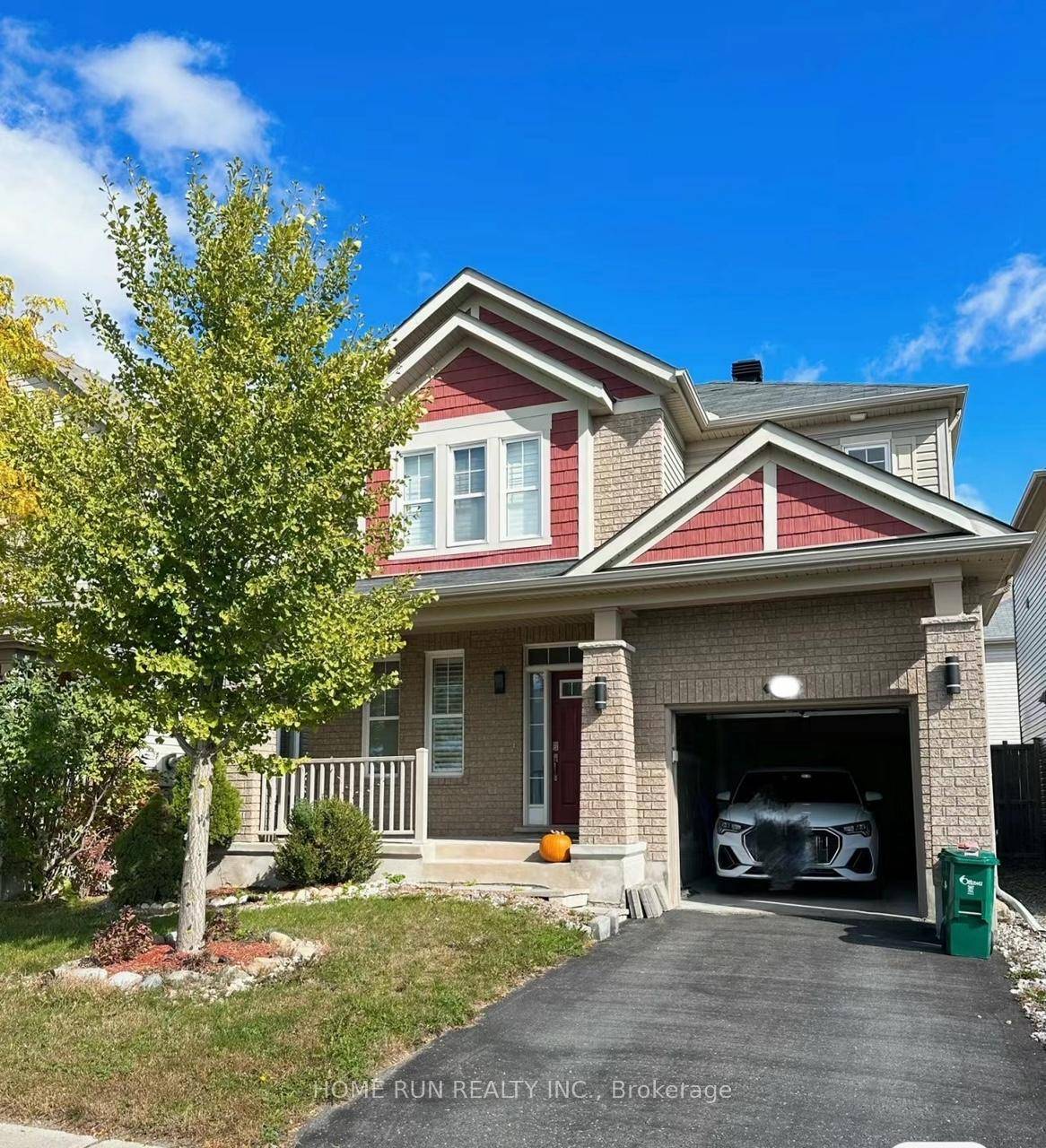 3 bedroom, 3. 5 bathroom, detached home in desirable Half Moon Bay.