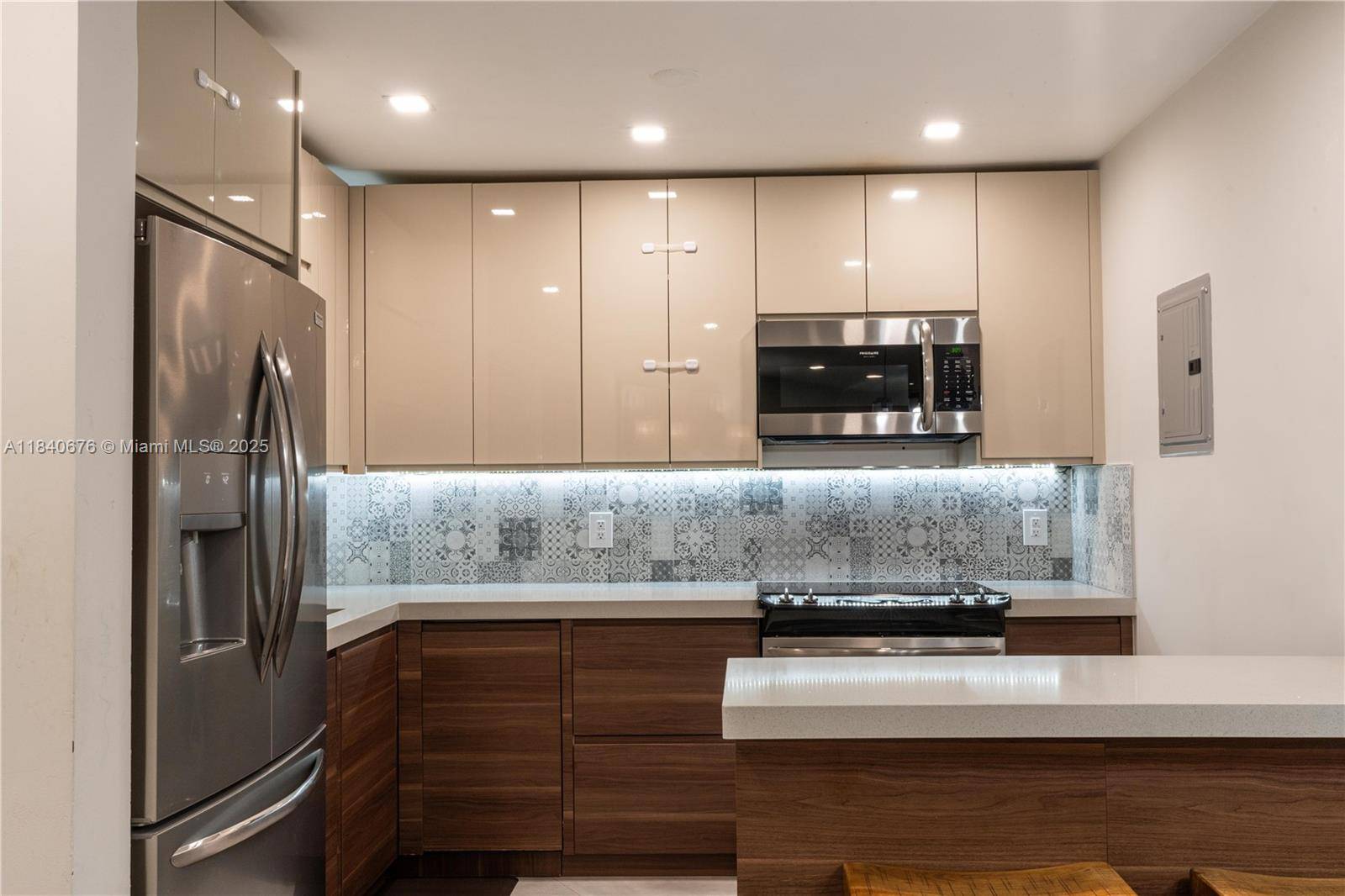 Feel the fresh energy of North Shore Miami Beach amp ; discover this fully updated cozy 2 bed 2 bath directly on the Intracoastal Waterway.