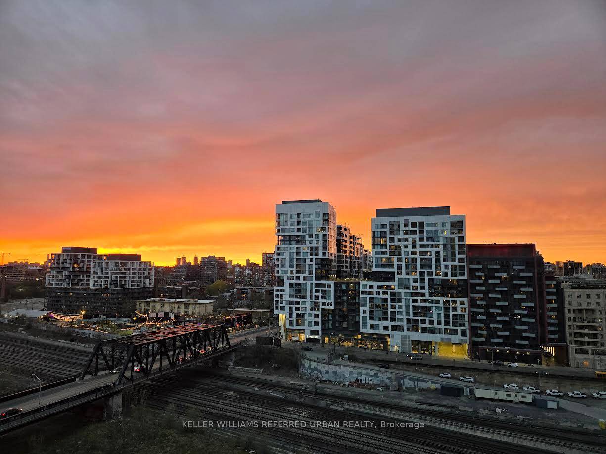 Rarely offered, beautifully furnished corner unit with unobstructed city and lake views, and a huge balcony !