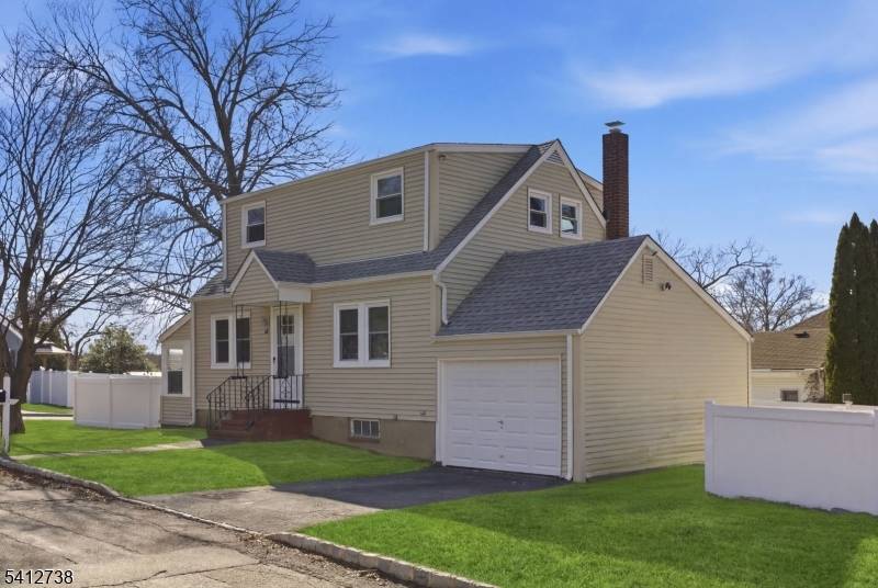 Charming 3 bedroom home with 1.