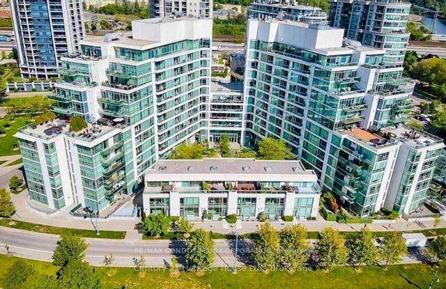 Experience Lakeside Luxury In This Fully Furnished, Three Storey Townhouse In The Coveted Humber Bay Shores Community, Offering Approximately 2, 000 Sq.
