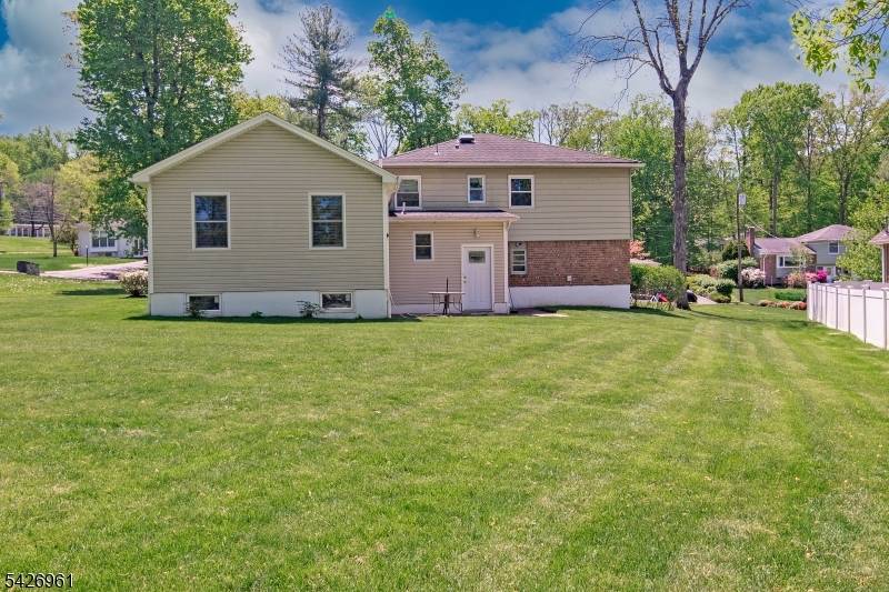Wilson Dr Berkeley Heights Twp. New Jersey Single-Family