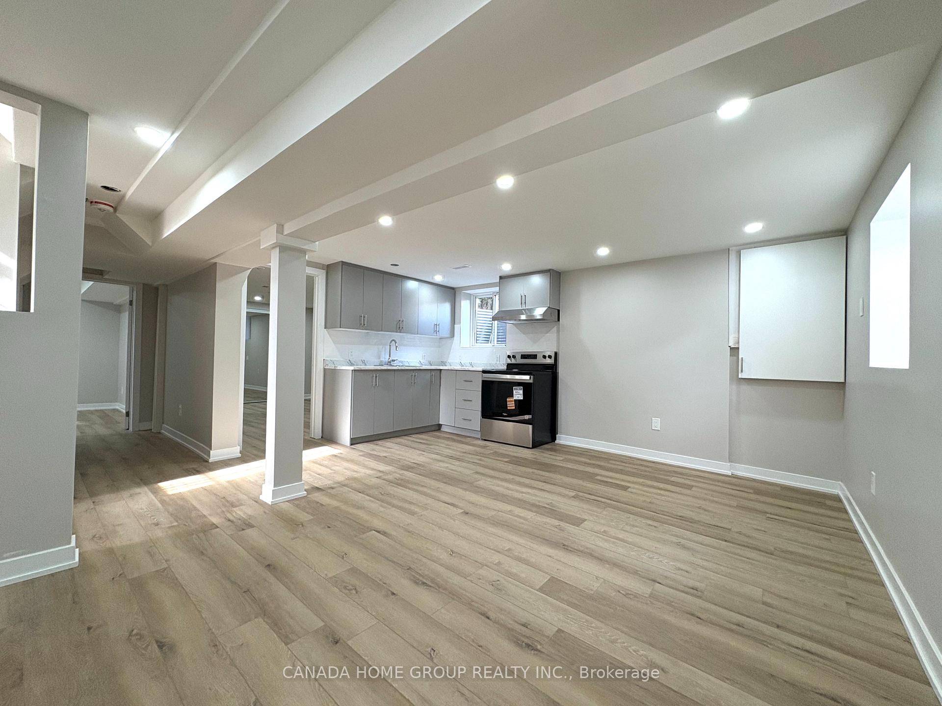 A must see ! Newly Built Bright and spacious 2 bedroom, 1 bathroom basement apartment located in a quiet, family friendly neighbourhood near Winston Churchill Boulevard and Britannia Road West ...