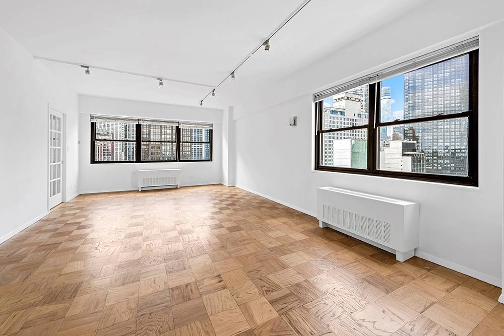 Welcome home to this newly renovated on bedroom apartment with stunning views.