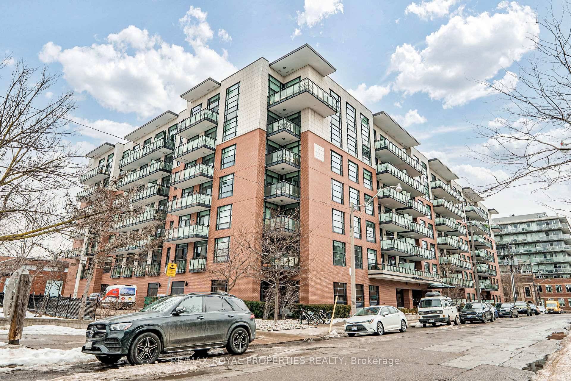 Happy Endings And New Beginnings Await You At Showcase Lofts.