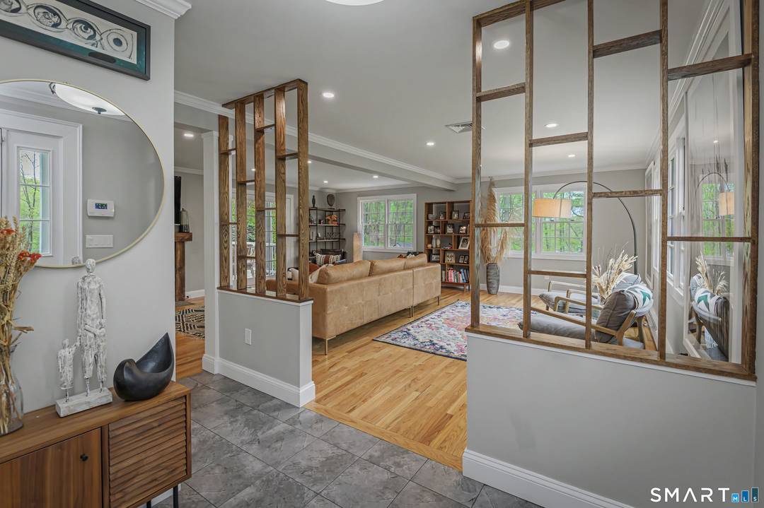 Spacious 3 bedroom Colonial available for rent in the highly desirable Twixt Hill community.