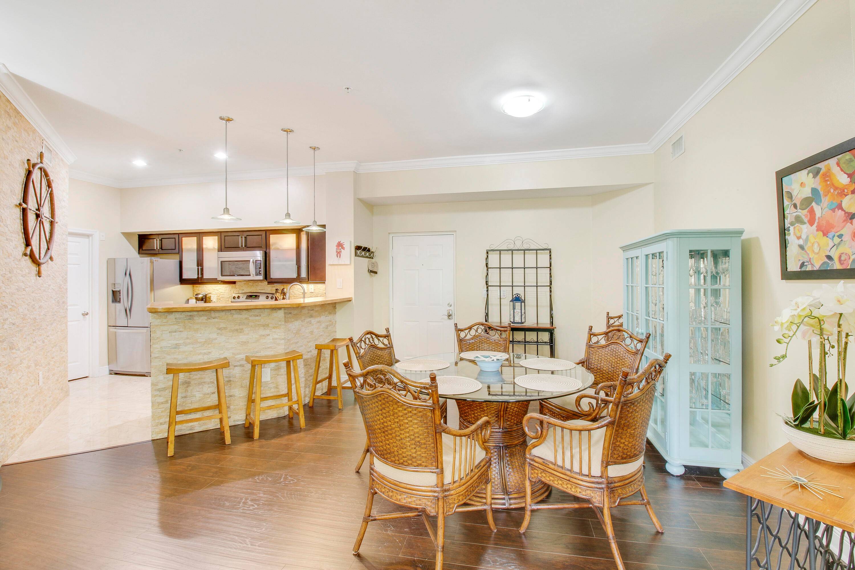 Fully Renovated fully furnished turnkey condo that can be rented out immediately up to 12 times per year !