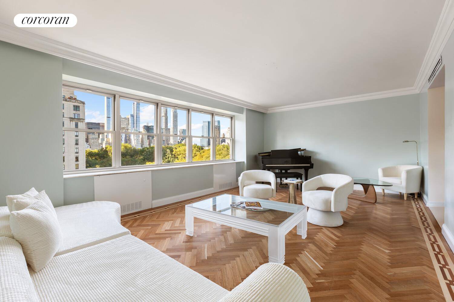 Perfectly positioned at the corner of East 71st Street and Fifth Avenue, 900 Fifth Avenue is one of the most distinguished post war co ops on the Upper East Side.