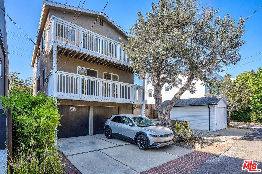 466 S Venice Blvd 3BR Marina Del Rey La