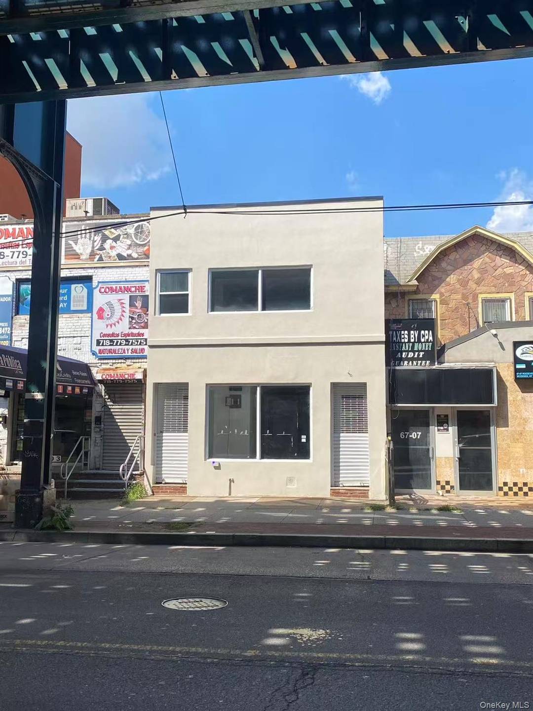 Prime Woodside commercial building for sale.