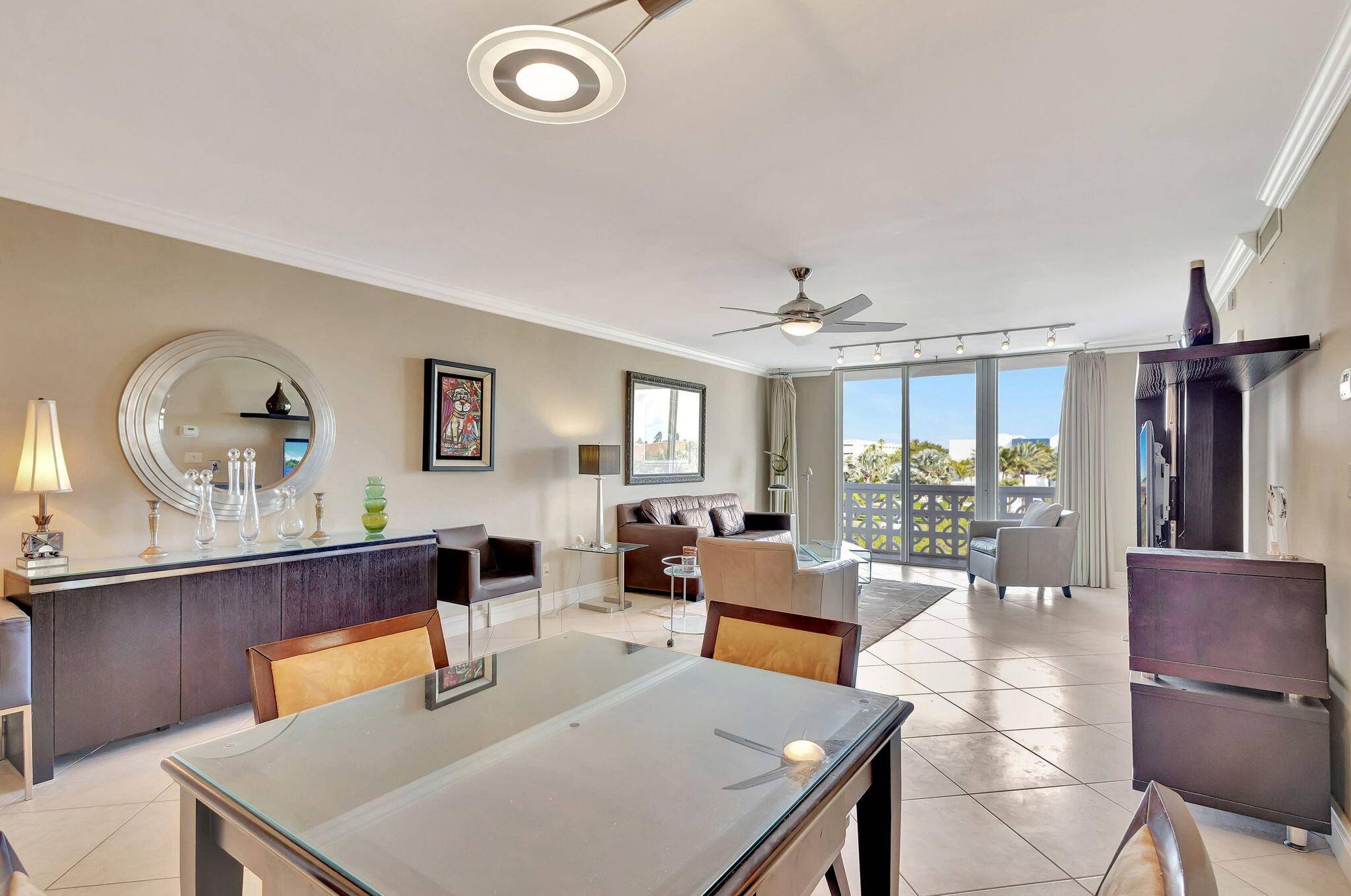 This 2 2 corner unit on Palm Beach Island checks all of your boxes.