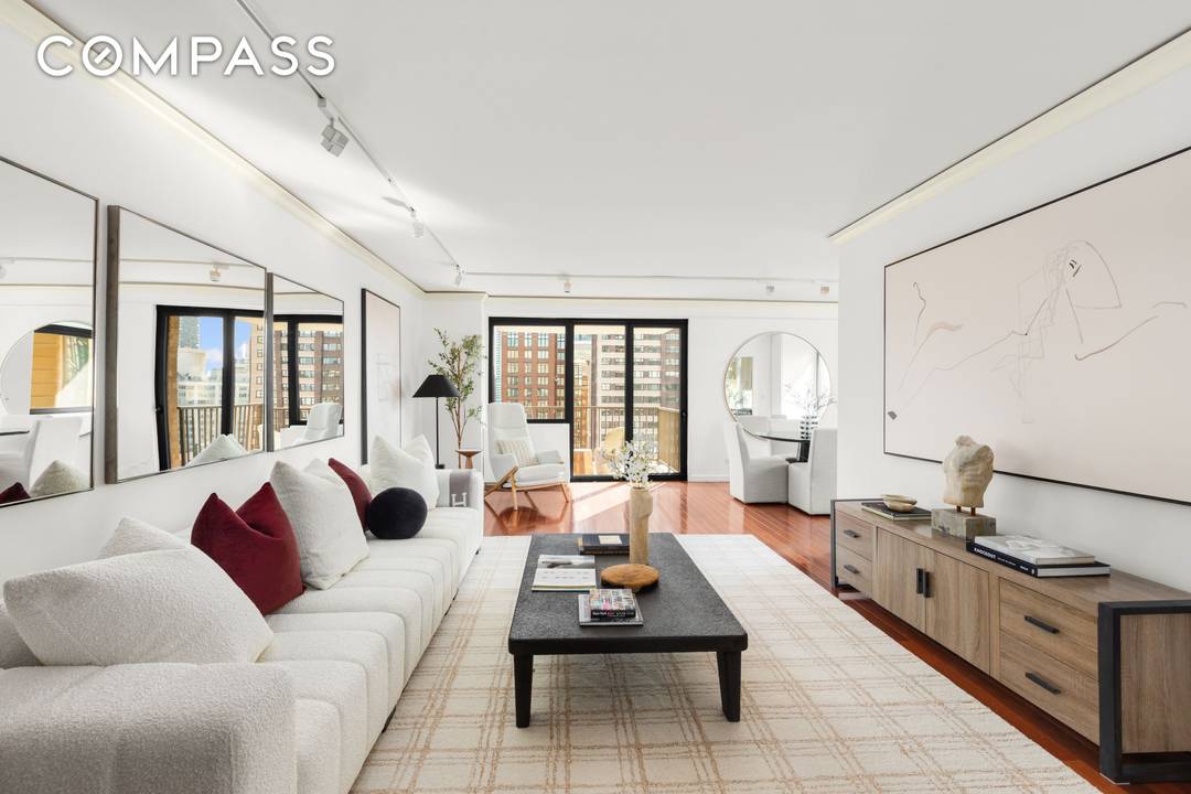 CENTRAL PARK VIEWS TO BRAG ABOUT !