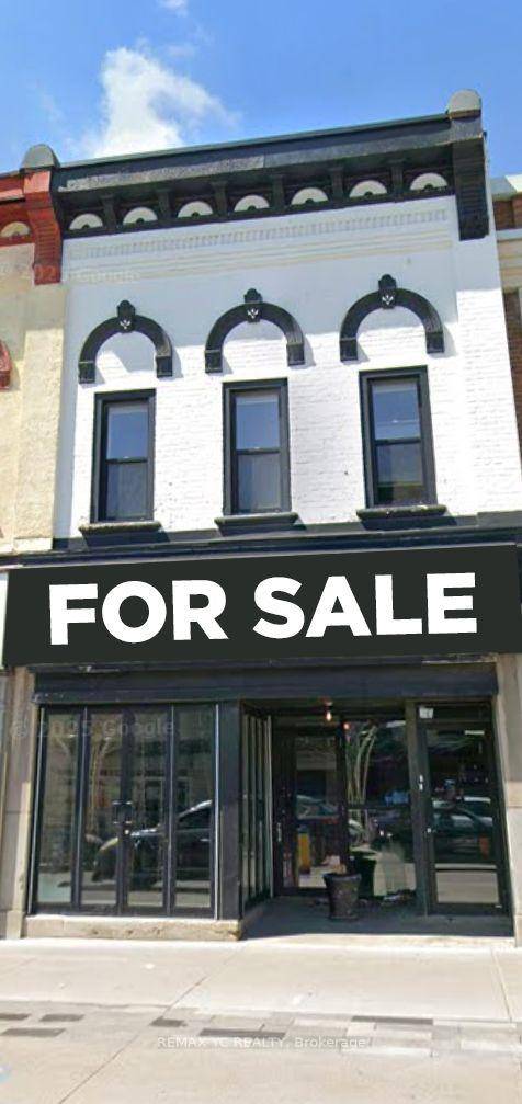 Don't miss the recently built and fully equipped brand new commercial kitchen in this beautifully designed restaurant, ready for immediate operation in the heart of Uptown Waterloo on King Street.