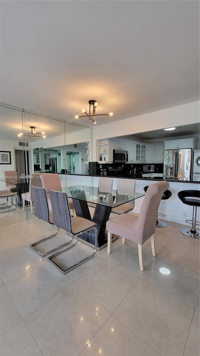BEAUTIFUL 2 2 unit with amazing Miami downtown bay views, located in the very desirable residential section of Brickell Ave.