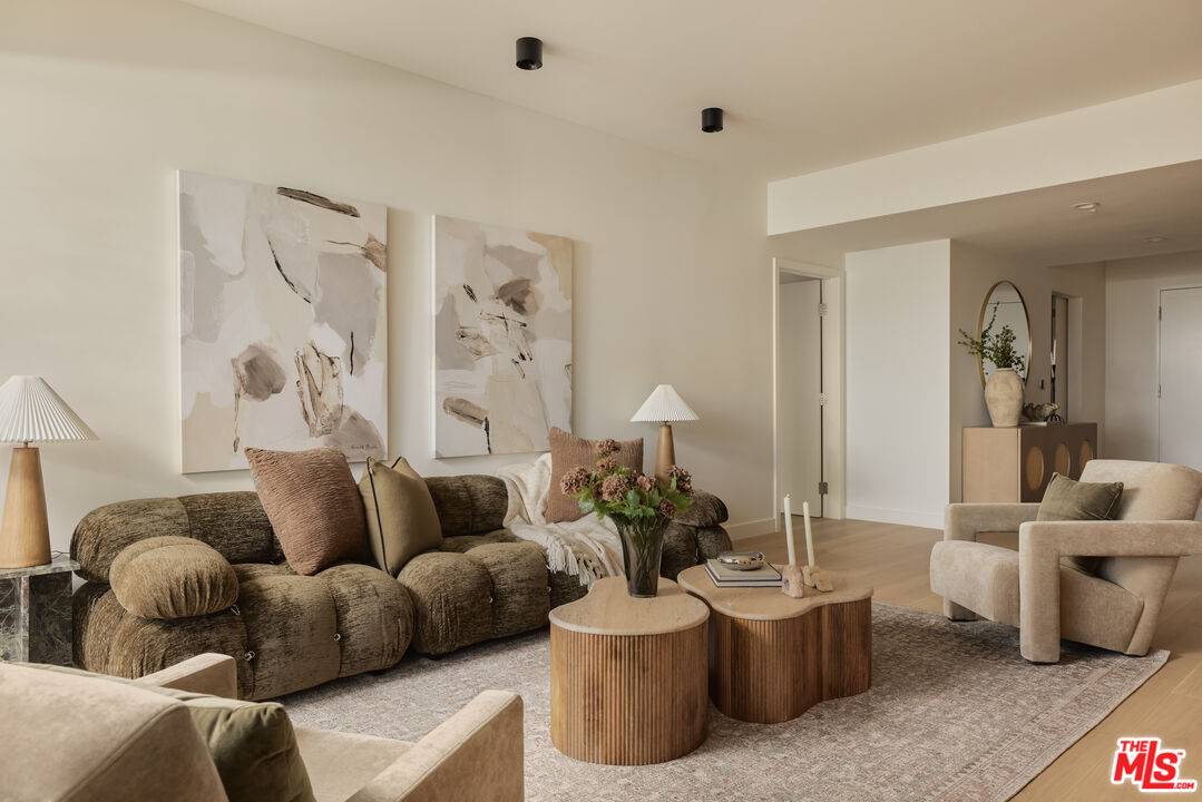 13600 Marina Pointe Dr 2BR Marina Del Rey La