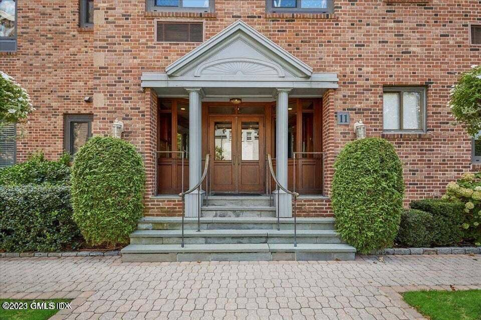 Beautifully updated, this two bedroom condo features its own street level private terrace and sits perfectly located at the top of Greenwich Avenue.