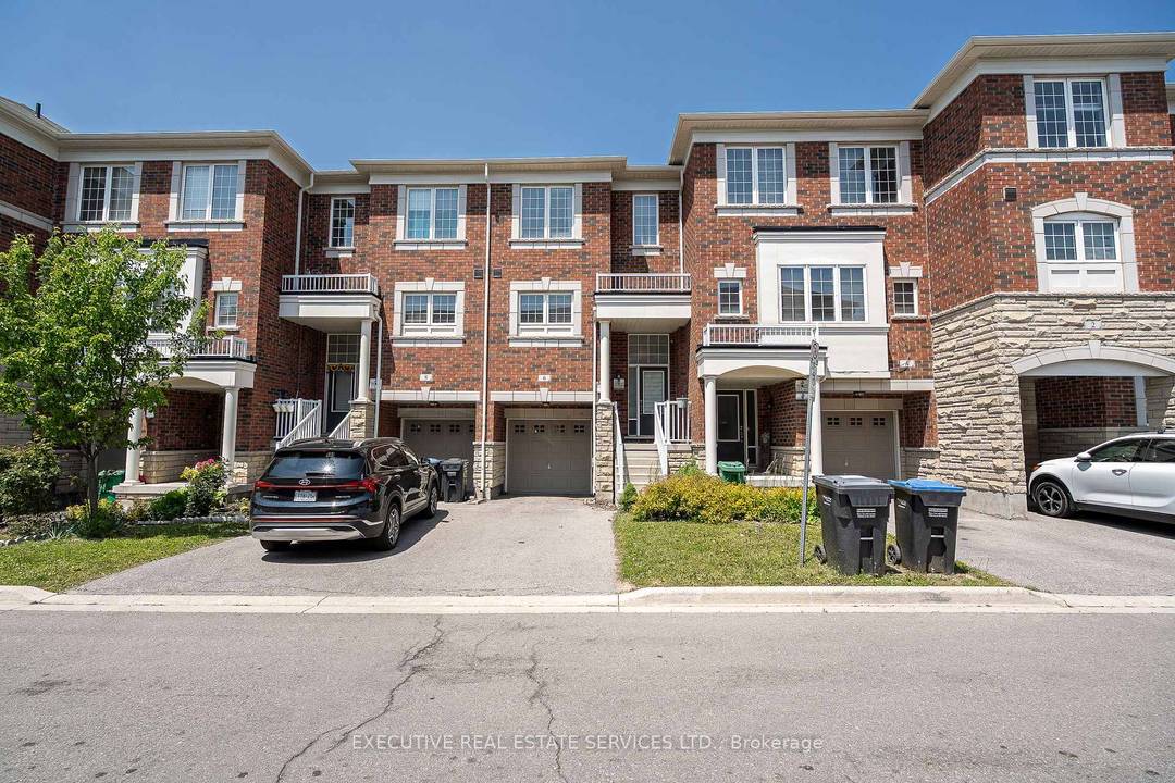 Welcome to 6 Abercove Close Brampton !